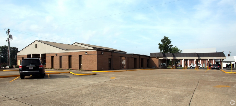 327 S Ash St, Malvern, AR à vendre - Photo du bâtiment - Image 1 de 5