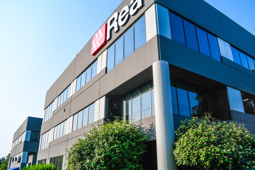 3400 E Coliseum Blvd, Fort Wayne, IN à louer - Photo du bâtiment - Image 2 de 10