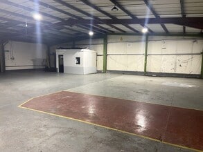 Philips Rd, Blackburn for lease Interior Photo- Image 2 of 4