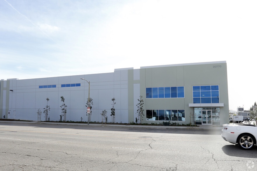 20770 Nordhoff St, Chatsworth, CA for lease - Building Photo - Image 2 of 10