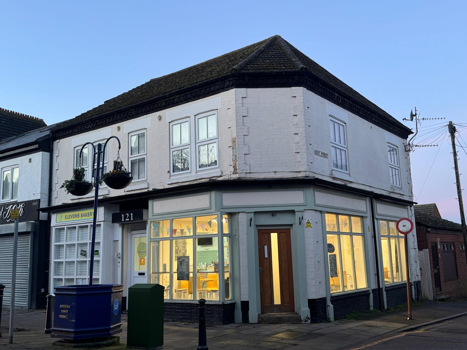 121-121A High St, Rushden à vendre Photo du bâtiment- Image 1 de 1