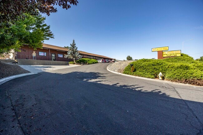 More details for 7509 W Deschutes Rd, Kennewick, WA - Retail for Sale