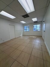 6950 Collins Ave, Miami Beach, FL for lease Interior Photo- Image 2 of 3