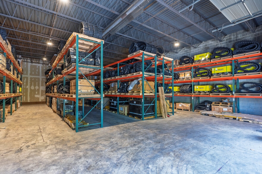303-305 National Rd, Exton, PA for lease - Building Photo - Image 2 of 12