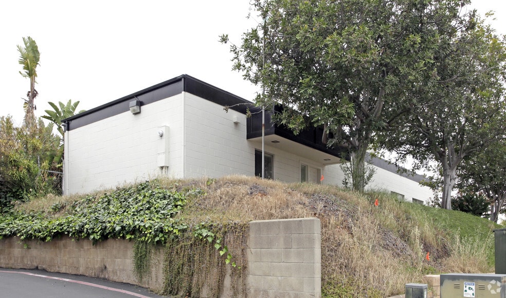 8045 Raytheon Rd, San Diego, CA for lease - Building Photo - Image 3 of 6