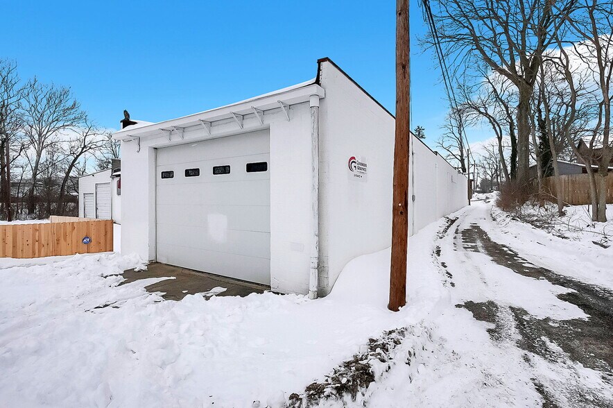 7295 Rickley St, Reynoldsburg, OH à louer - Photo du bâtiment - Image 3 de 12
