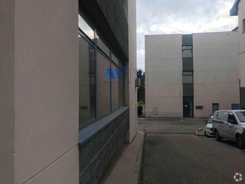 Bureau dans Alcobendas, Madrid à louer - Photo du bâtiment - Image 2 de 41