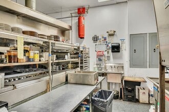 407 Gallatin Ave, Nashville, TN for lease Building Photo- Image 1 of 3