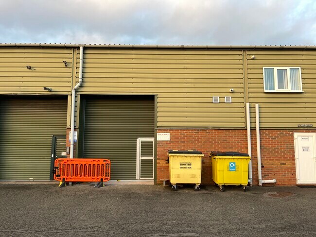 More details for Unit 8B Brownhills Business Park, Canal Lane, Stoke On Trent - Industrial for Lease