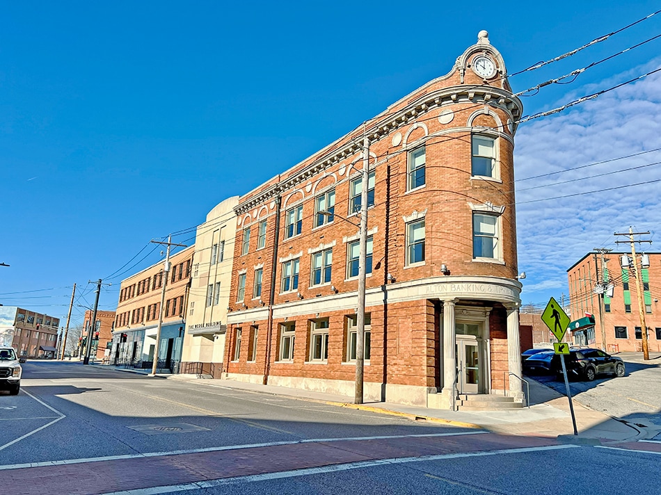 620 E Broadway, Alton, IL for lease Primary Photo- Image 1 of 6