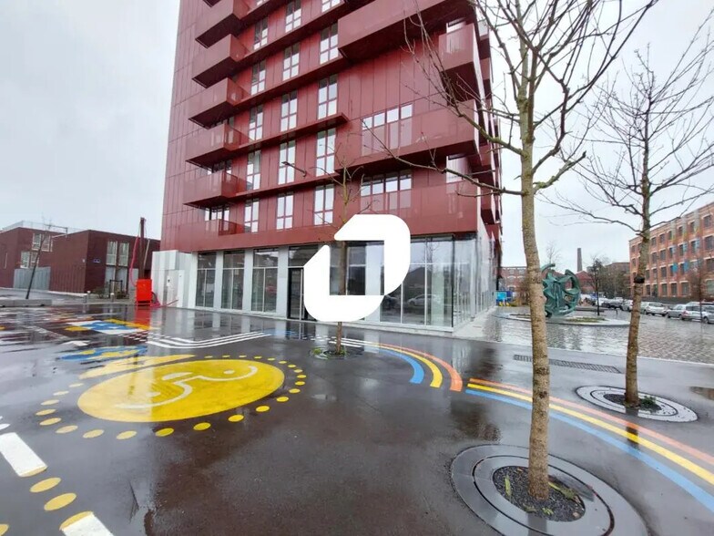 Commerce de détail dans Lille à louer - Photo du bâtiment - Image 2 de 7