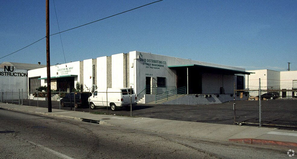 1365-1367 E 16th St, Los Angeles, CA à vendre - Photo du bâtiment - Image 3 de 6