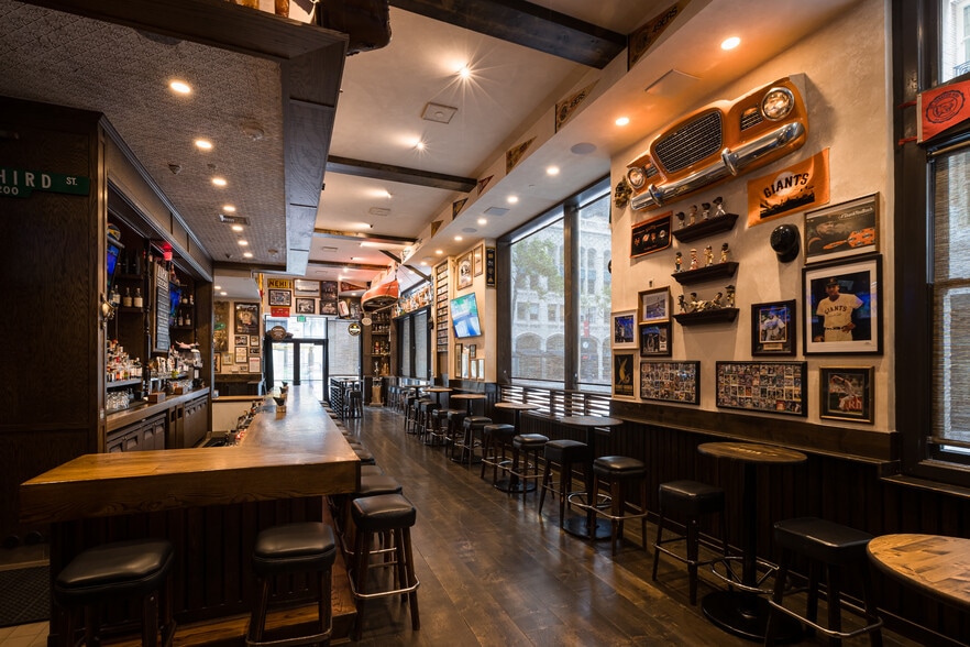 685 Market St, San Francisco, CA for lease - Interior Photo - Image 2 of 25