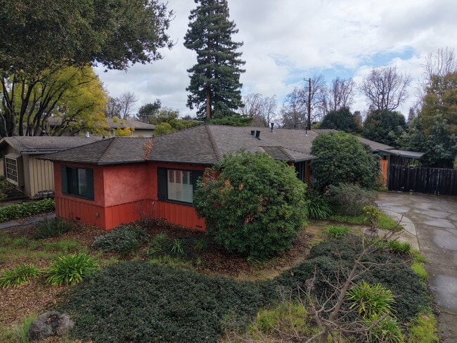 Plus de détails pour 339 Waverley St, Menlo Park, CA - Multi-résidentiel à vendre