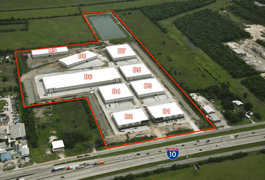 I-10 East & Sjolander Rd, Baytown, TX à louer - Photo du bâtiment - Image 1 de 11