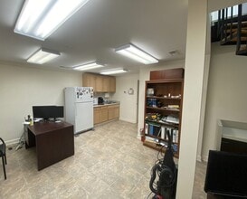 1364 London Bridge Rd, Virginia Beach, VA for lease Interior Photo- Image 2 of 5