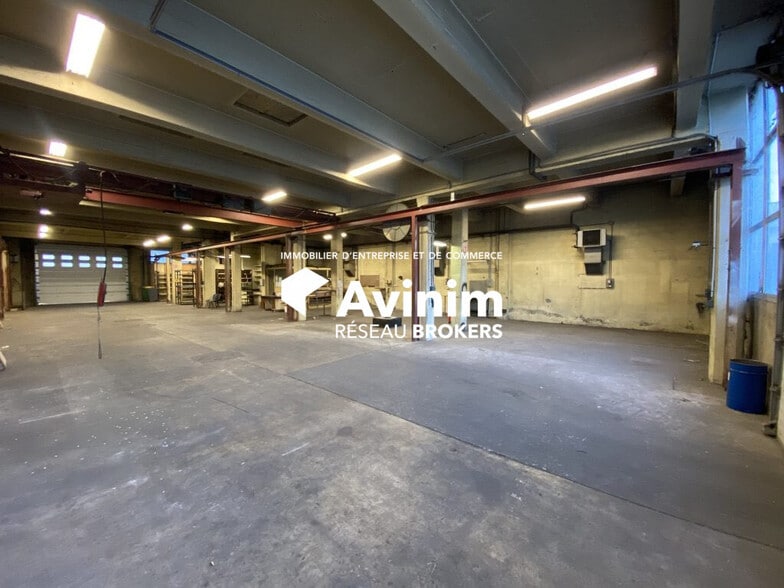 Flex in Grenoble for sale - Building Photo - Image 2 of 21