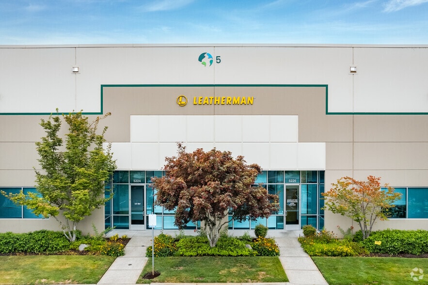 5220-5232 NE 152nd Pl, Portland, OR for lease - Building Photo - Image 3 of 18