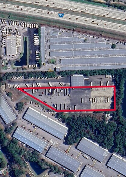 14476 Duval Pl W, Jacksonville, FL for lease - Building Photo - Image 2 of 3