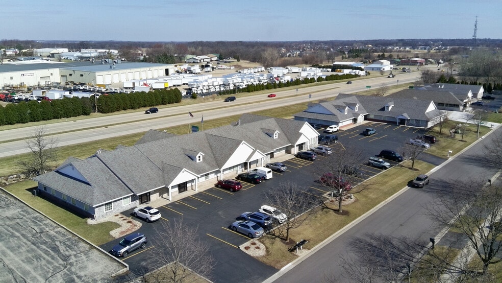 4517 Woodgate Dr, Janesville, WI for lease - Building Photo - Image 3 of 5