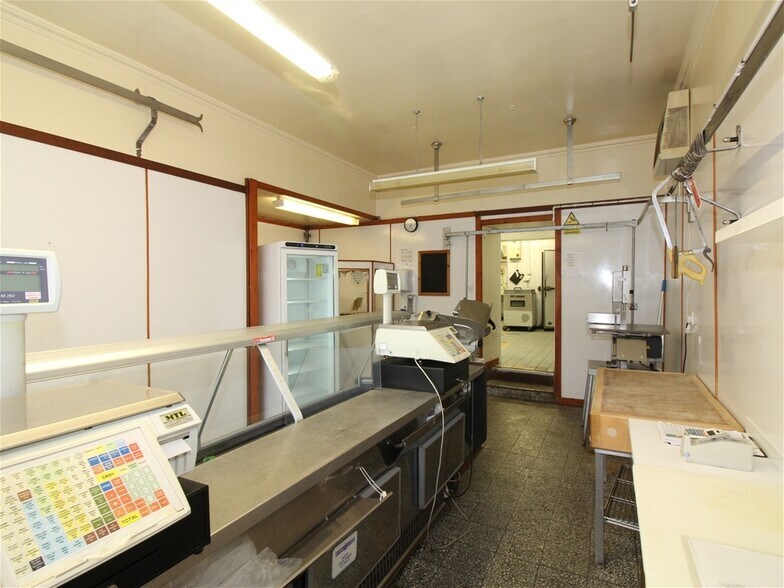 11 Fife Street (Vacant Retail Unit), Dufftown à vendre - Photo du bâtiment - Image 2 de 20