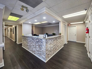 9662-9680 Marlboro Pike, Upper Marlboro, MD à louer Photo intérieure- Image 2 de 5