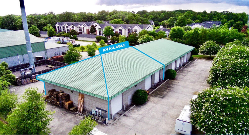 1871 Grove Point Rd, Savannah, GA for lease - Building Photo - Image 1 of 2