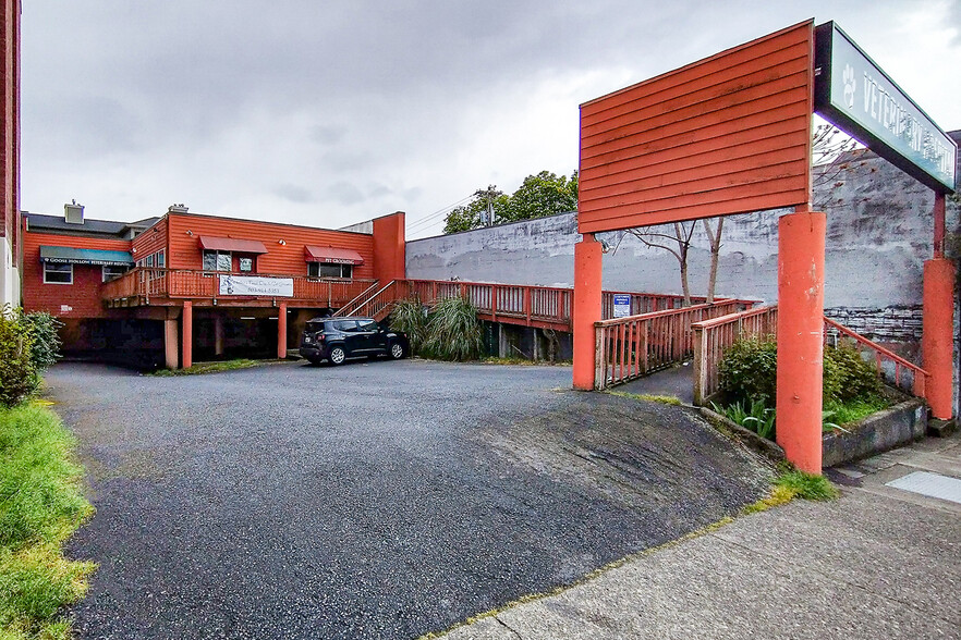 1411 SW 14th Ave, Portland, OR for lease - Building Photo - Image 2 of 13