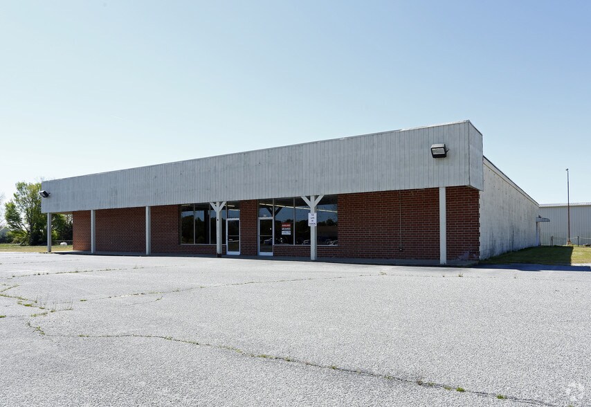 620 Dr Donnie H Jones Jr Blvd, Princeton, NC à louer - Photo du bâtiment - Image 2 de 13