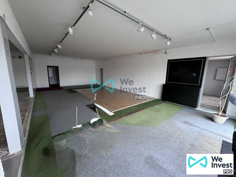Office in Cormontreuil for lease - Interior Photo - Image 2 of 5
