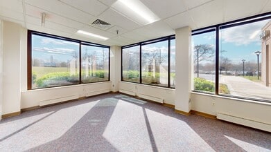 2200 Defense Hwy, Crofton, MD à louer Photo intérieure- Image 1 de 8