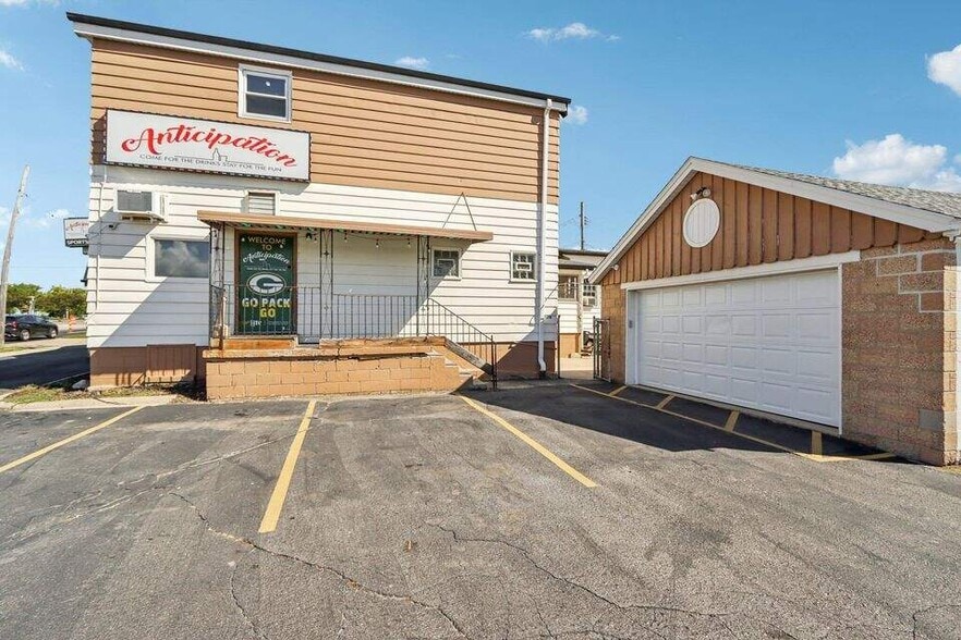 6218 S 27th St, Milwaukee, WI for sale - Building Photo - Image 2 of 11