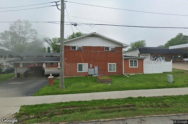 1210 A Ave E, Oskaloosa, IA for sale Primary Photo- Image 1 of 3