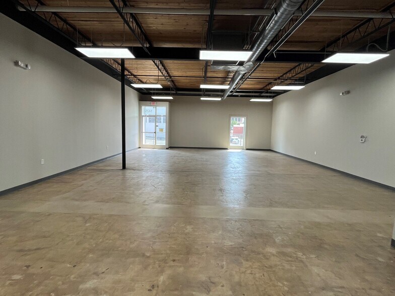 1421 2nd St NE, Hickory, NC à louer - Photo intérieure - Image 3 de 7