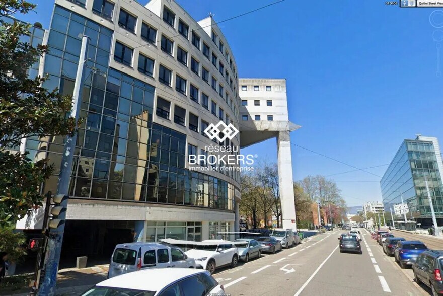 Bureau dans Grenoble à louer - Photo du bâtiment - Image 2 de 9