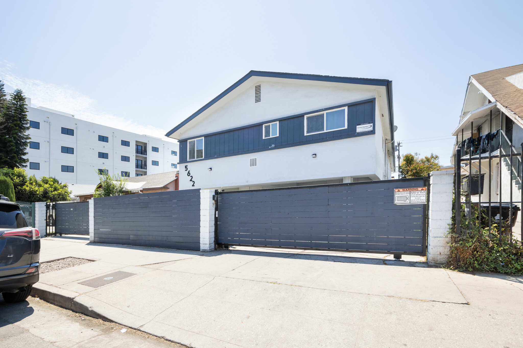 5622 La Mirada Ave, Los Angeles, CA à vendre Photo du bâtiment- Image 1 de 19