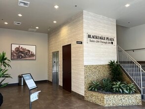 9050 W Overland Rd, Boise, ID for lease Building Photo- Image 2 of 4