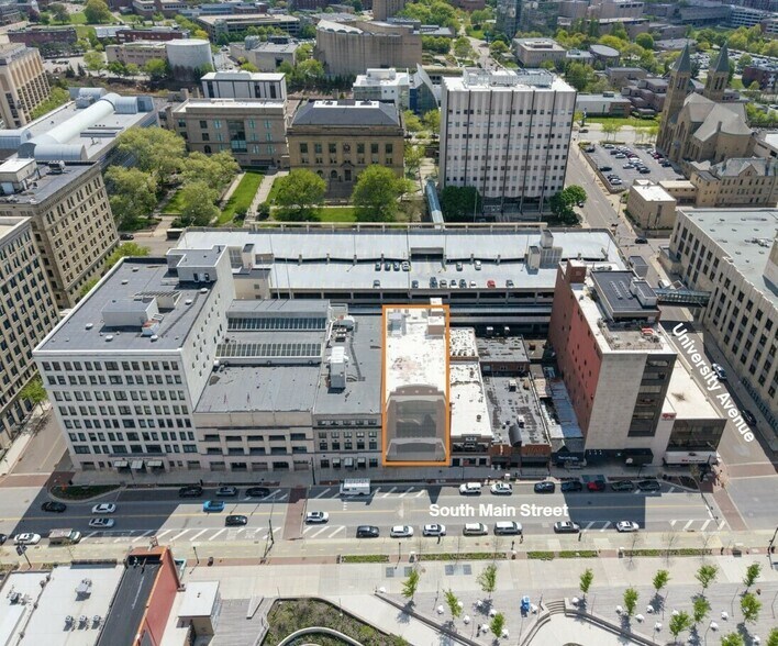 195 S Main St, Akron, OH à louer - Photo du bâtiment - Image 3 de 5