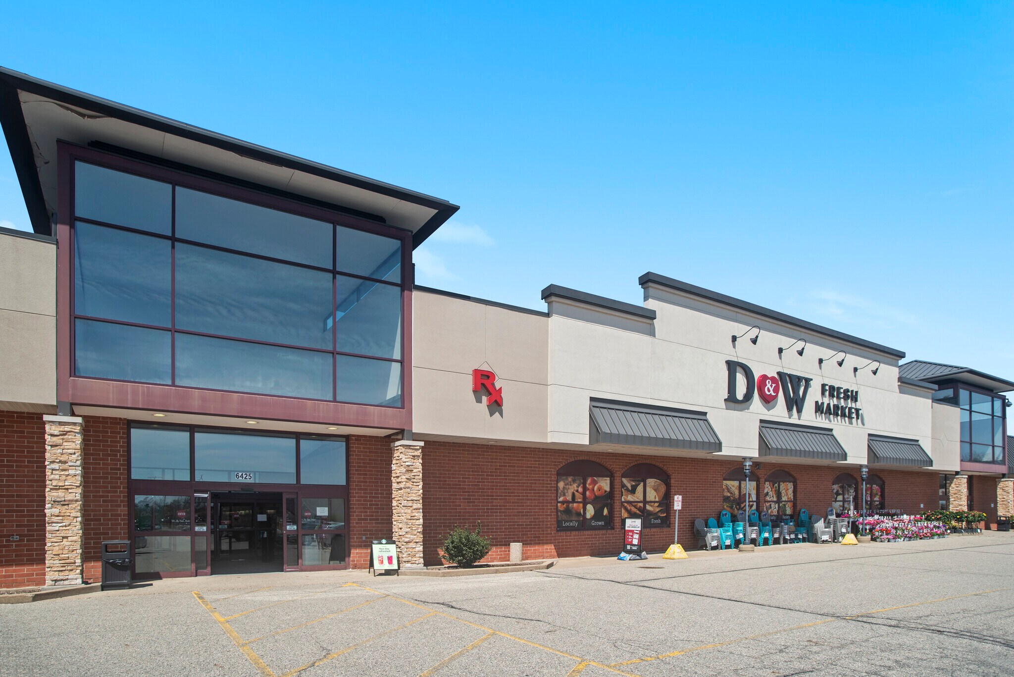 6425-6479 28th St SE, Grand Rapids, MI à vendre Photo du bâtiment- Image 1 de 17