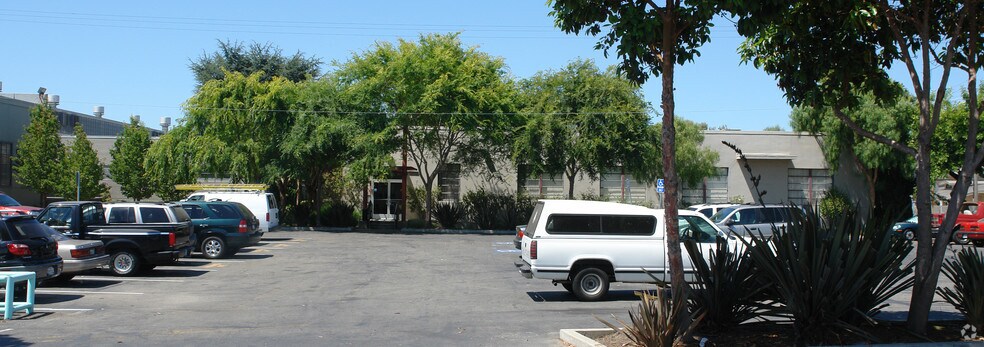 2125 Williams St, San Leandro, CA à louer - Photo du bâtiment - Image 1 de 2