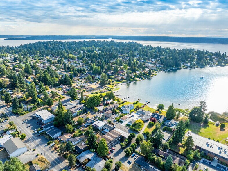 1017 SW 154th St, Burien, WA à vendre - Photo du bâtiment - Image 2 de 21