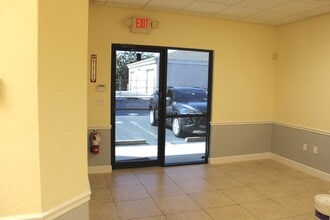 5929 Youngquist Rd, Fort Myers, FL for lease Interior Photo- Image 2 of 7