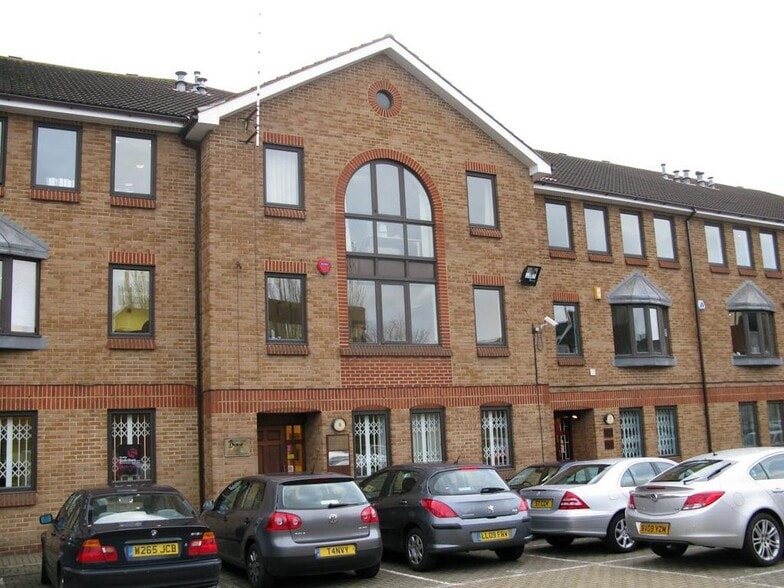 58 Station Rd, Harrow for lease - Building Photo - Image 3 of 21