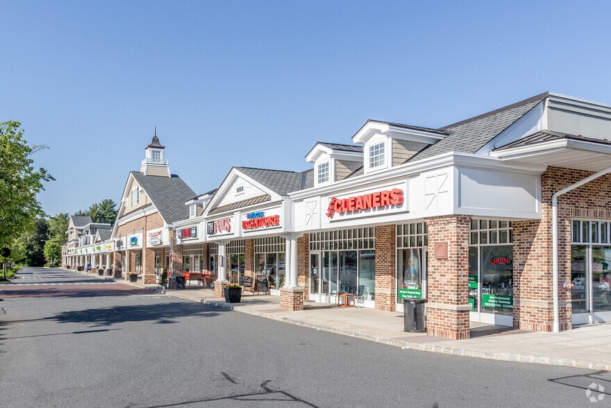 64 Princeton Hightstown Rd, Princeton Junction, NJ for lease - Building Photo - Image 2 of 5