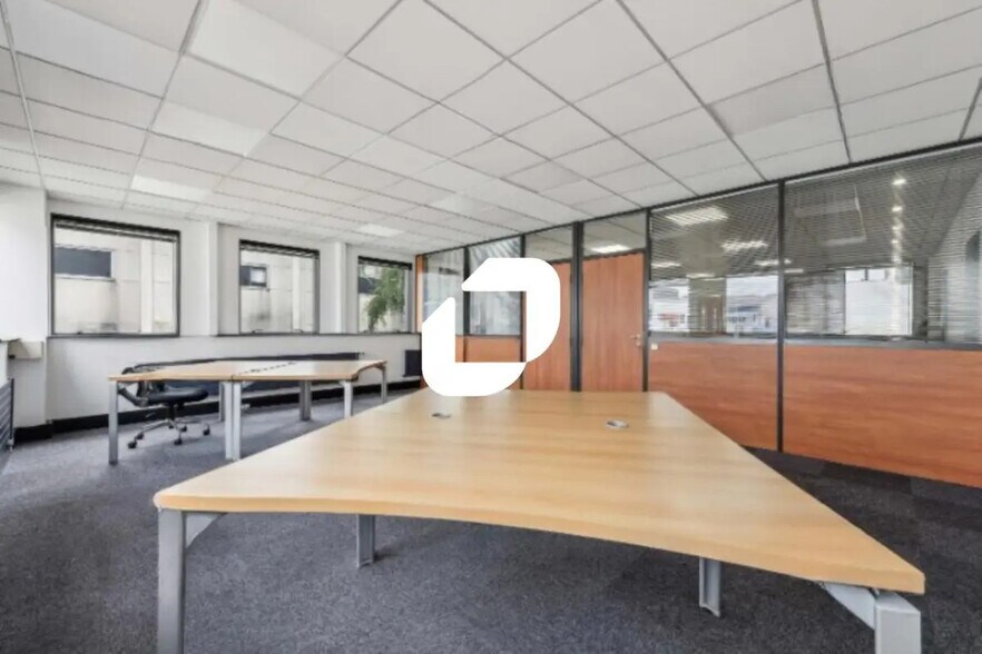 Bureau dans Bry-sur-Marne à louer - Photo intérieure - Image 2 de 13