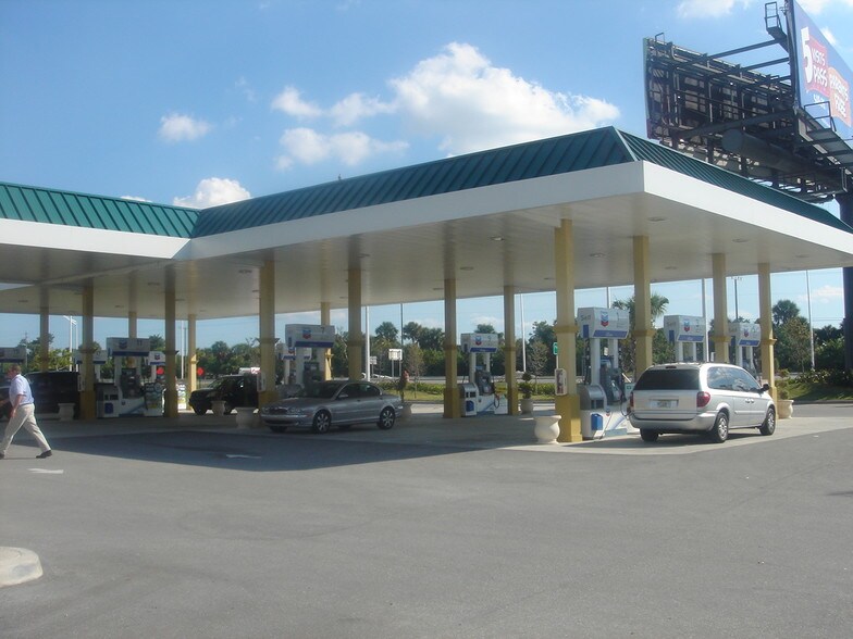 9141 Southern Blvd, Royal Palm Beach, FL à vendre - Photo du bâtiment - Image 3 de 7