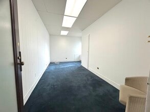 175 Main St, White Plains, NY for lease Interior Photo- Image 2 of 4