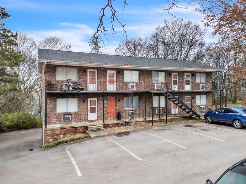 412 Watauga Dr, Knoxville, TN à vendre - Photo du bâtiment - Image 2 de 22