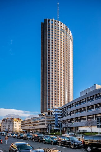 More details for 58 Boulevard Gouvion-Saint-Cyr, Paris - Coworking for Lease