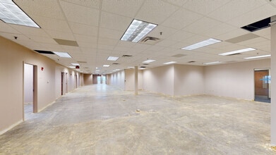 12980 Metcalf Ave, Overland Park, KS à louer Numérisation 3D de Matterport- Image 1 de 8